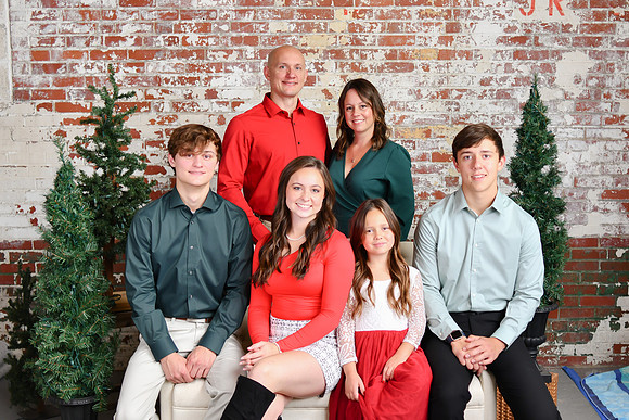 December Family Cover 005