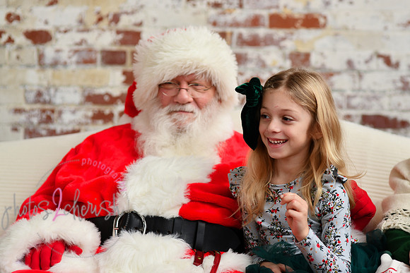 Santa [Fullerton] 39