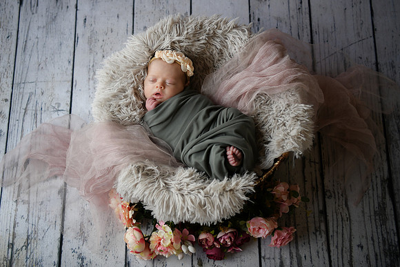 Delaney [newborn] 180