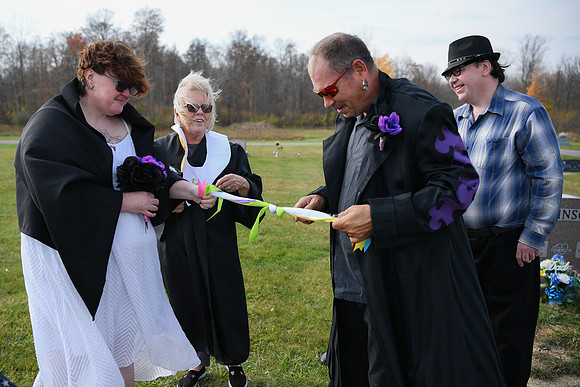 Billie & Dale Vow Renewal 099