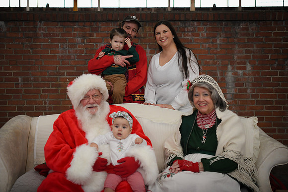 Santa Mackay 16