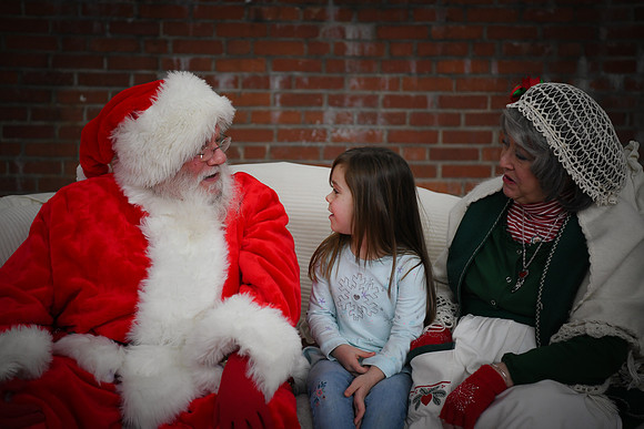 CGW Santa Photos [Amelia] 09