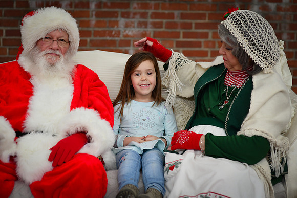 CGW Santa Photos [Amelia] 21
