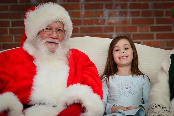 CGW Santa Photos [Amelia] 23
