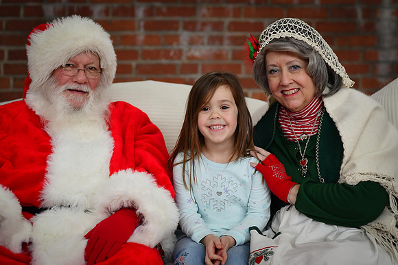 CGW Santa Photos [Amelia] 24
