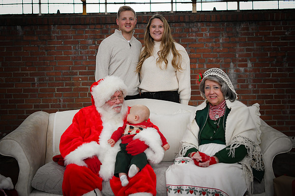 CGW Santa Photos 204