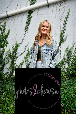 Olivia  [senior photos] 288