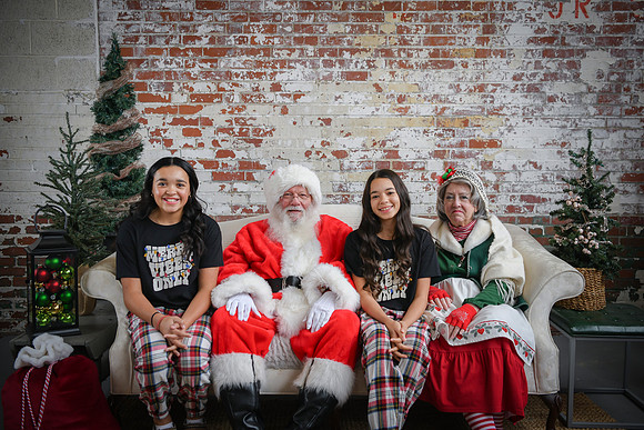 2024 Santa [Houghtaling] 32