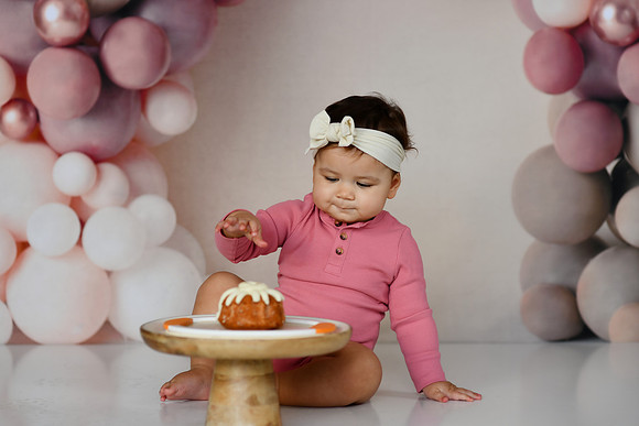 Flora [turns ONE] 206
