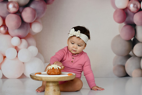 Flora [turns ONE] 210