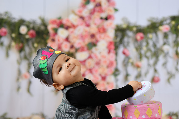 Flora [turns ONE] 111