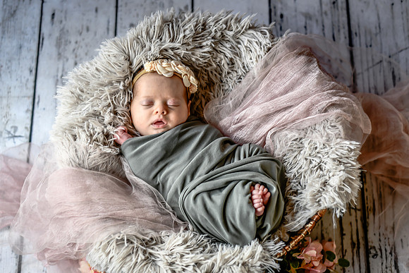 Delaney [newborn] 064