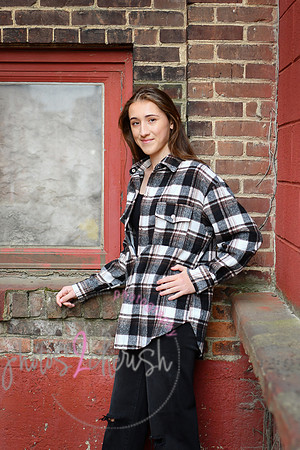 Carmella [MHS Class of 2025] proofs 024