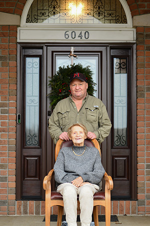 Lora Family 021