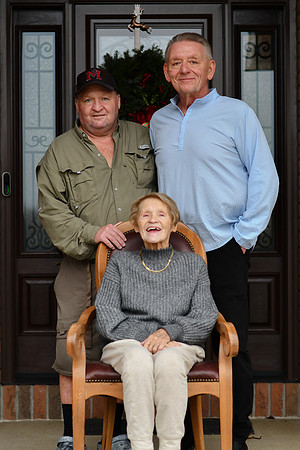 Lora Family 030