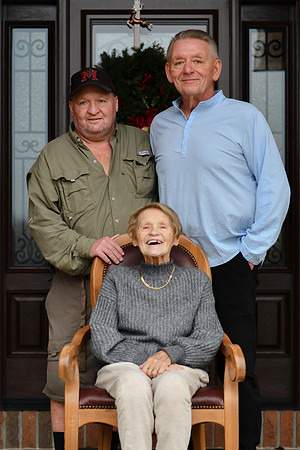 Lora Family 031