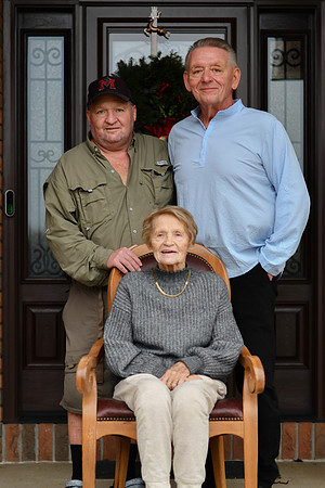 Lora Family 035