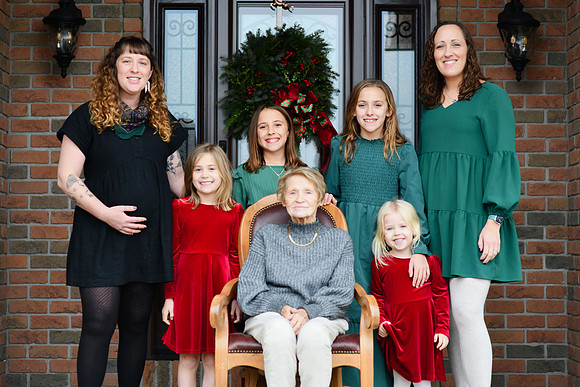 Lora Family 058