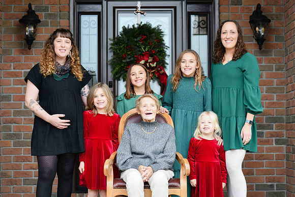 Lora Family 061