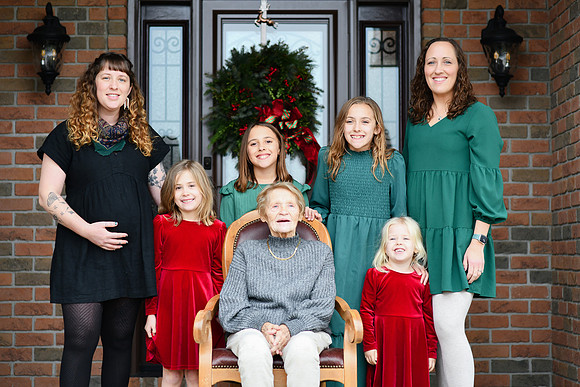 Lora Family 063