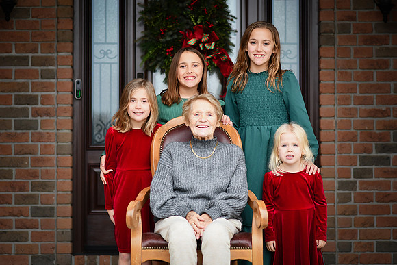 Lora Family 069