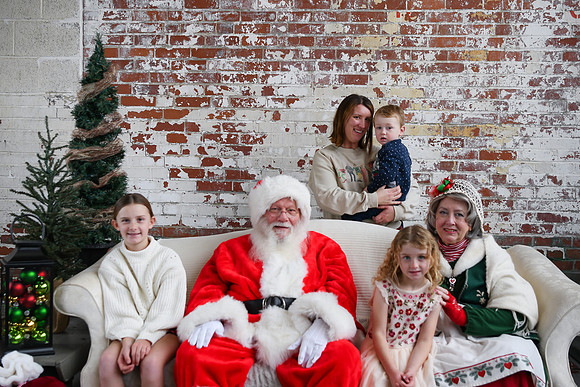 2024 Santa [Stefanik] 34