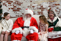 2024 Santa [Stefanik] 09