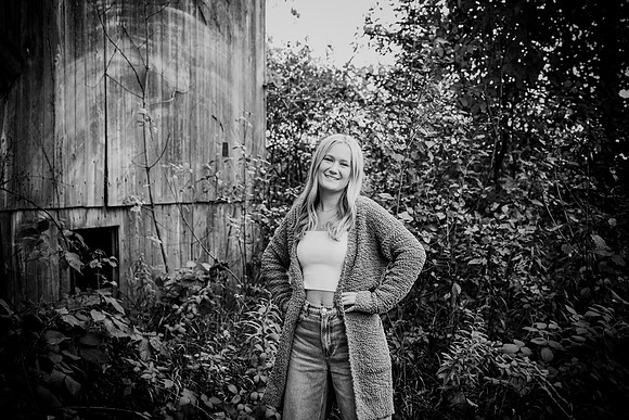 Olivia  [senior photos] 055