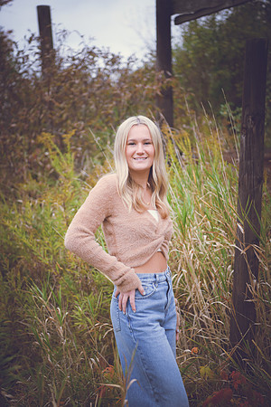 Olivia  [senior photos] 250