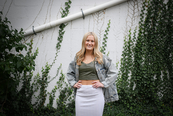 Olivia  [senior photos] 268