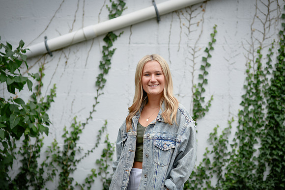 Olivia  [senior photos] 285