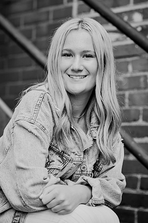 Olivia  [senior photos] 327