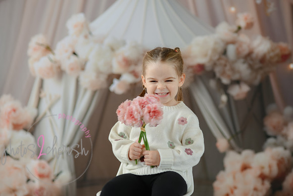 Gwen [turns 3] 061