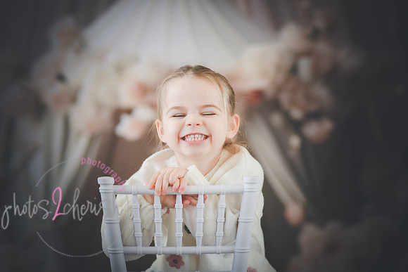 Gwen [turns 3] 096