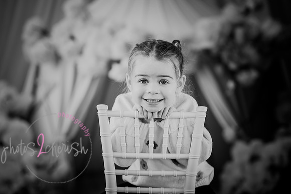 Gwen [turns 3] 099
