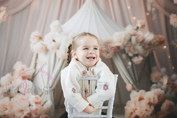 Gwen [turns 3] 109