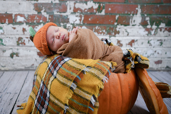 Carter [Newborn] 097