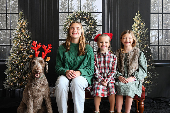 Sublett Family [Holiday 2024] 20