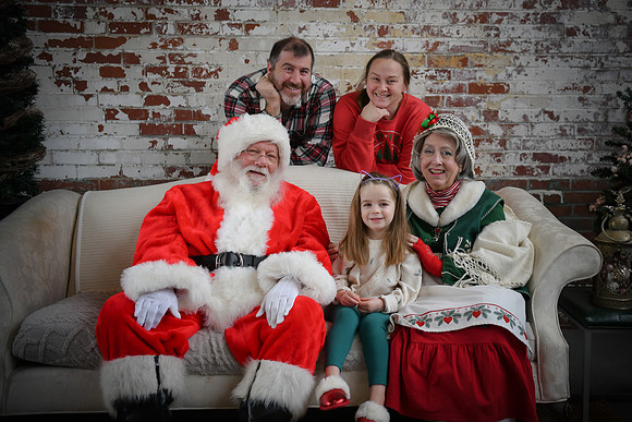 2024 Santa [Tracey] 34