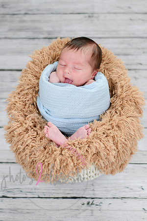 Anthony [newborn] 059
