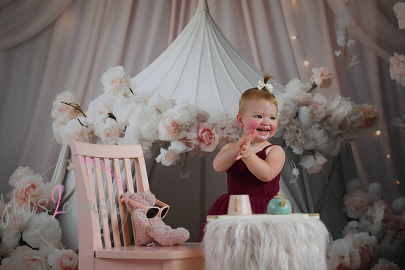 Leah [turns two] 112