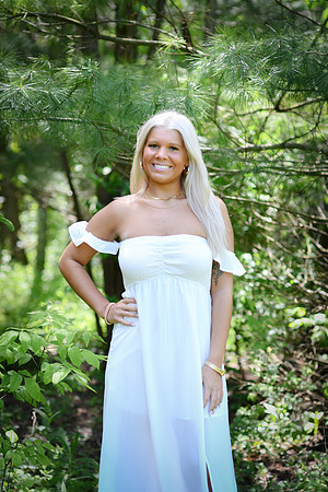 Katie [class of 2024] 021