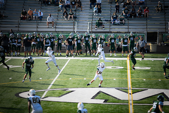 JV Bees vs Strongsville 059