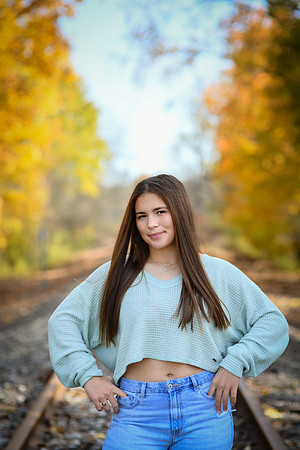 Rylie senior photos 250