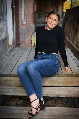 Rylie senior photos 330