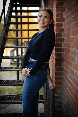 Rylie senior photos 357