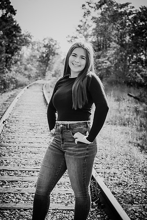 Rylie senior photos 451