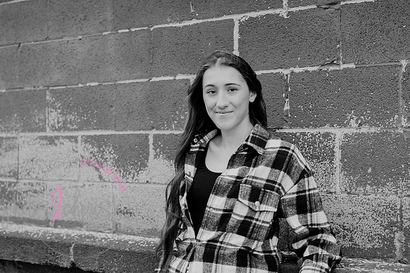 Carmella [MHS Class of 2025] proofs 063