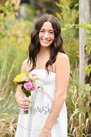 Kate MHS Class of 2025 [peek] 039