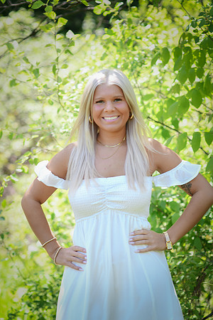 Katie [class of 2024] 009